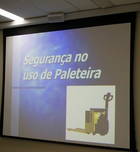 Treinamento para operador de paleteira elétrica