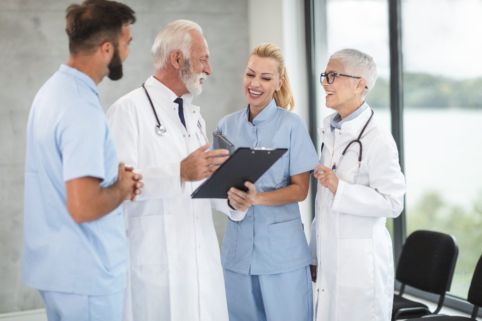 Equipe de saúde ocupacional da clínica
