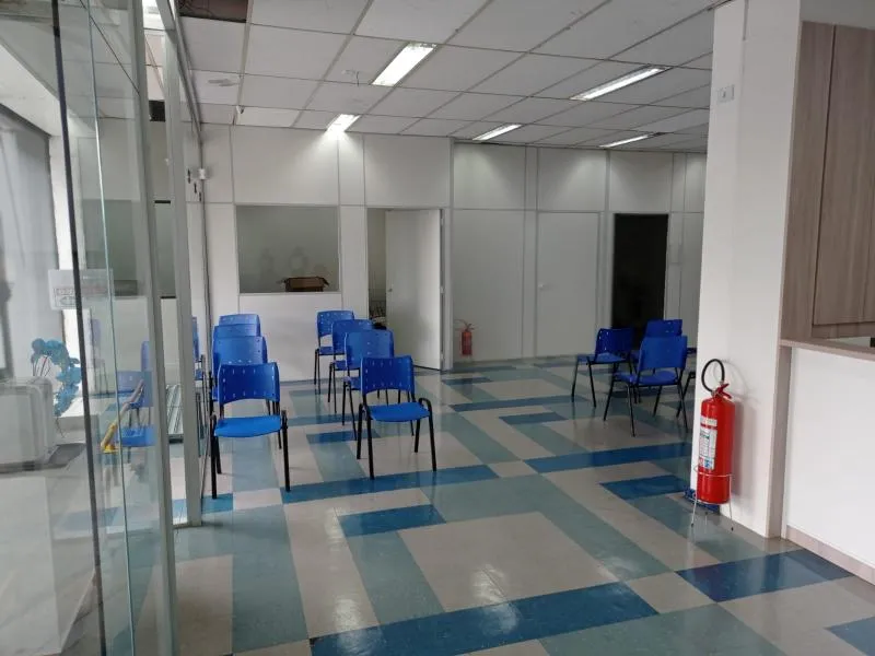 Sala de espera e consultórios
